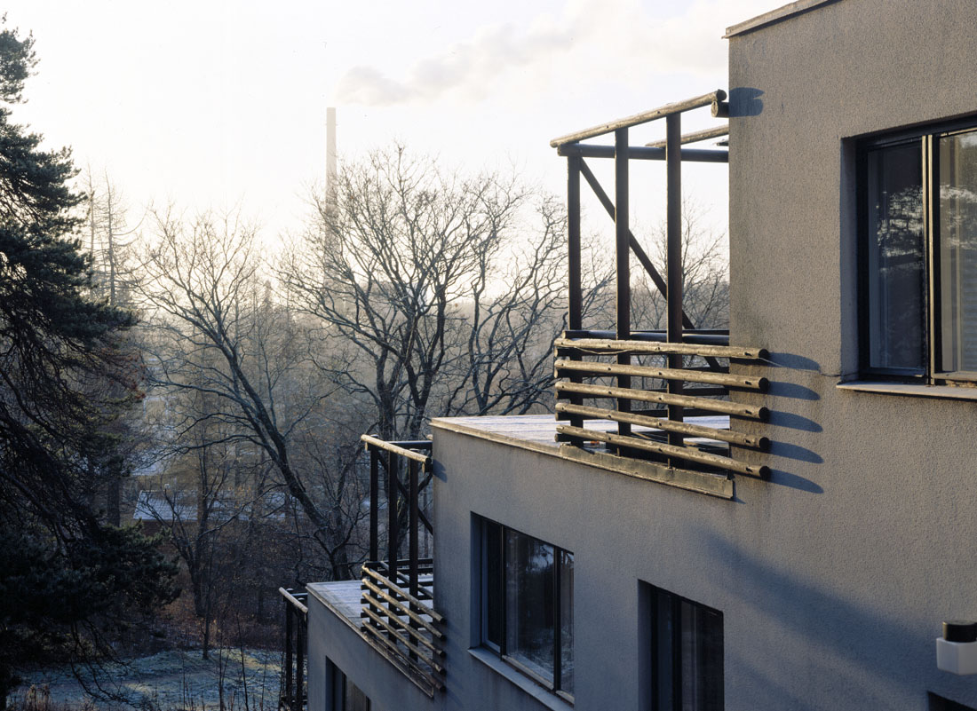 Kuva terassitalosta Kauttualla, kuvaaja Maija Holma @ Alvar Aalto -säätiö.
