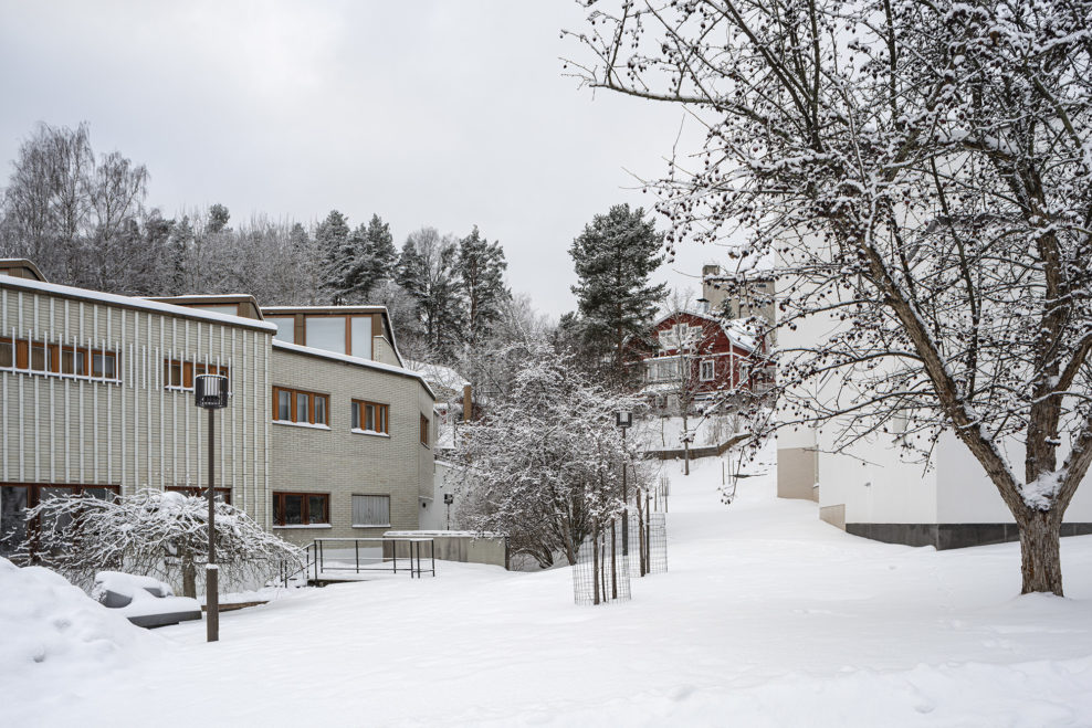 Alvar Aalto -museo (1971-73) ja Keski-Suomen museo. Kuva Maija Holma © Alvar Aalto -säätiö.