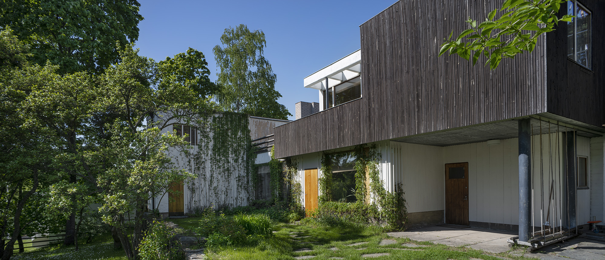 Piirustusilta Aaltojen puutarhassa